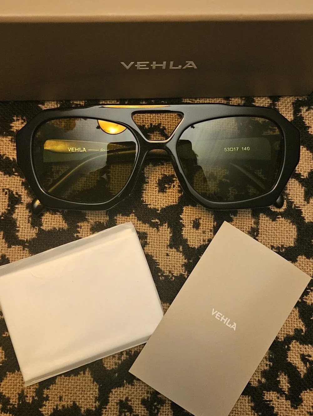 VEHLA Black Sunglasses with Green Lenses